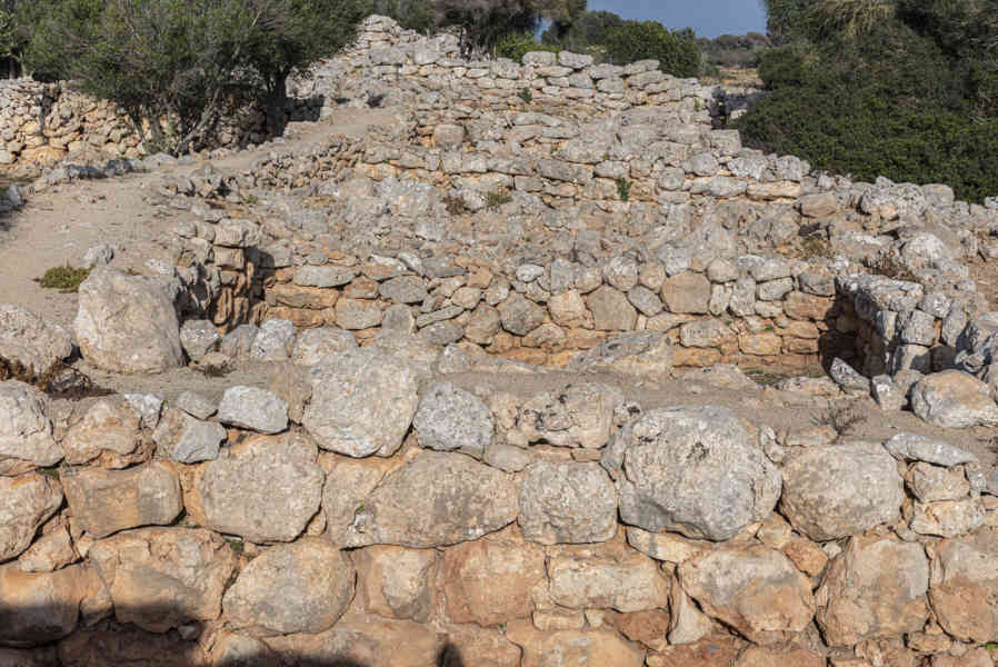 Mallorca - Llucmajor 44 - poblado prehistórico de Capocorb Vell.jpg